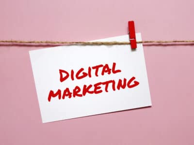 Το Biolinks.gr αναδεικνύεται ως ένα ισχυρό εργαλείο που βοηθά τις επιχειρήσεις να επικοινωνήσουν αποτελεσματικά την ψηφιακή τους παρουσία με τη χρήση QR κωδικών.